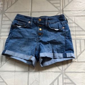 Women’s Medium was shorts